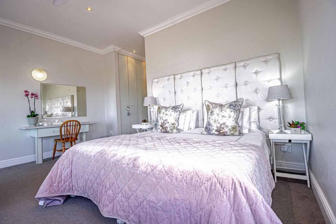 138 Marine Beachfront Guesthouse Hermanus Exterior photo