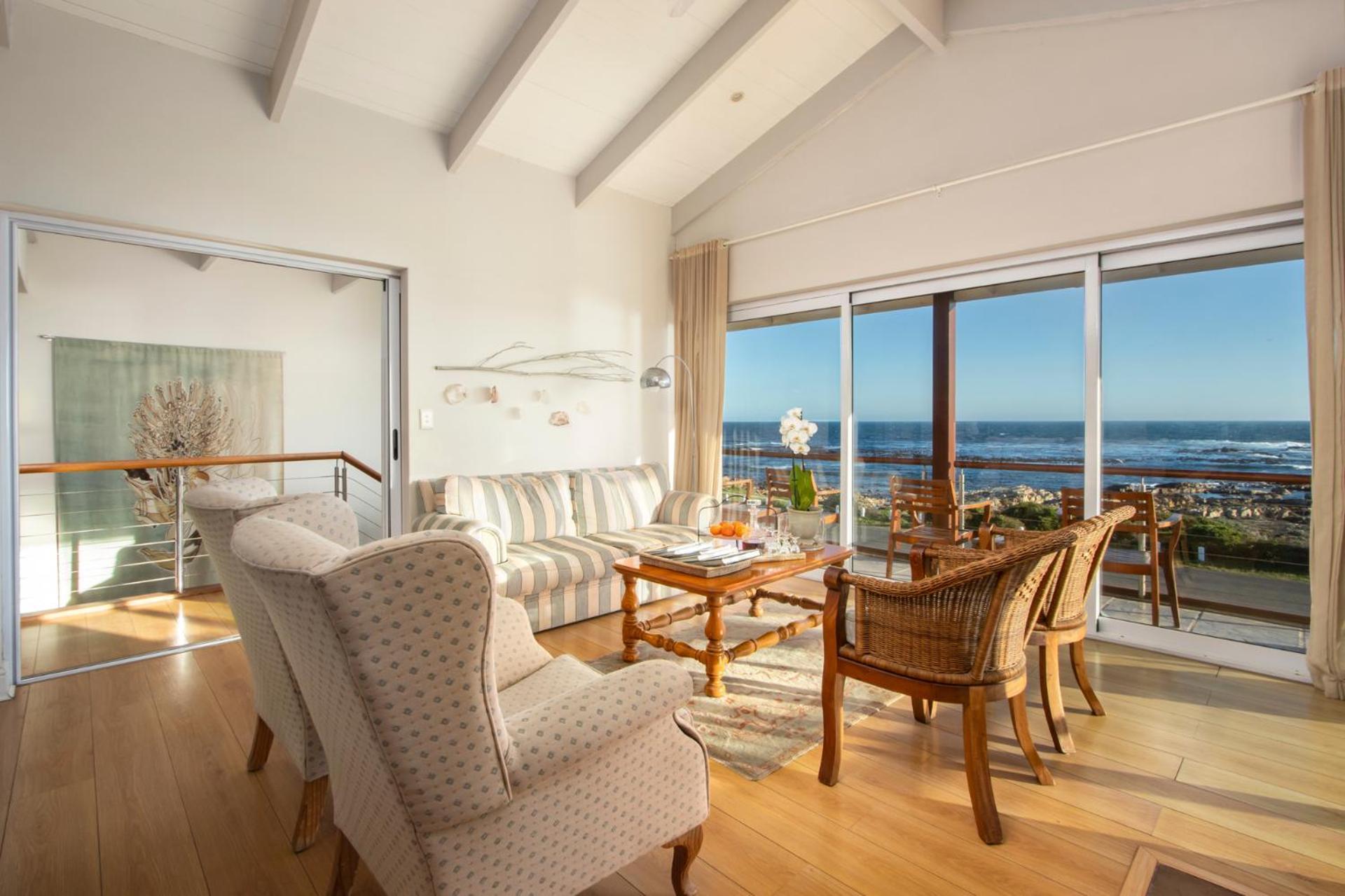 138 Marine Beachfront Guesthouse Hermanus Exterior photo