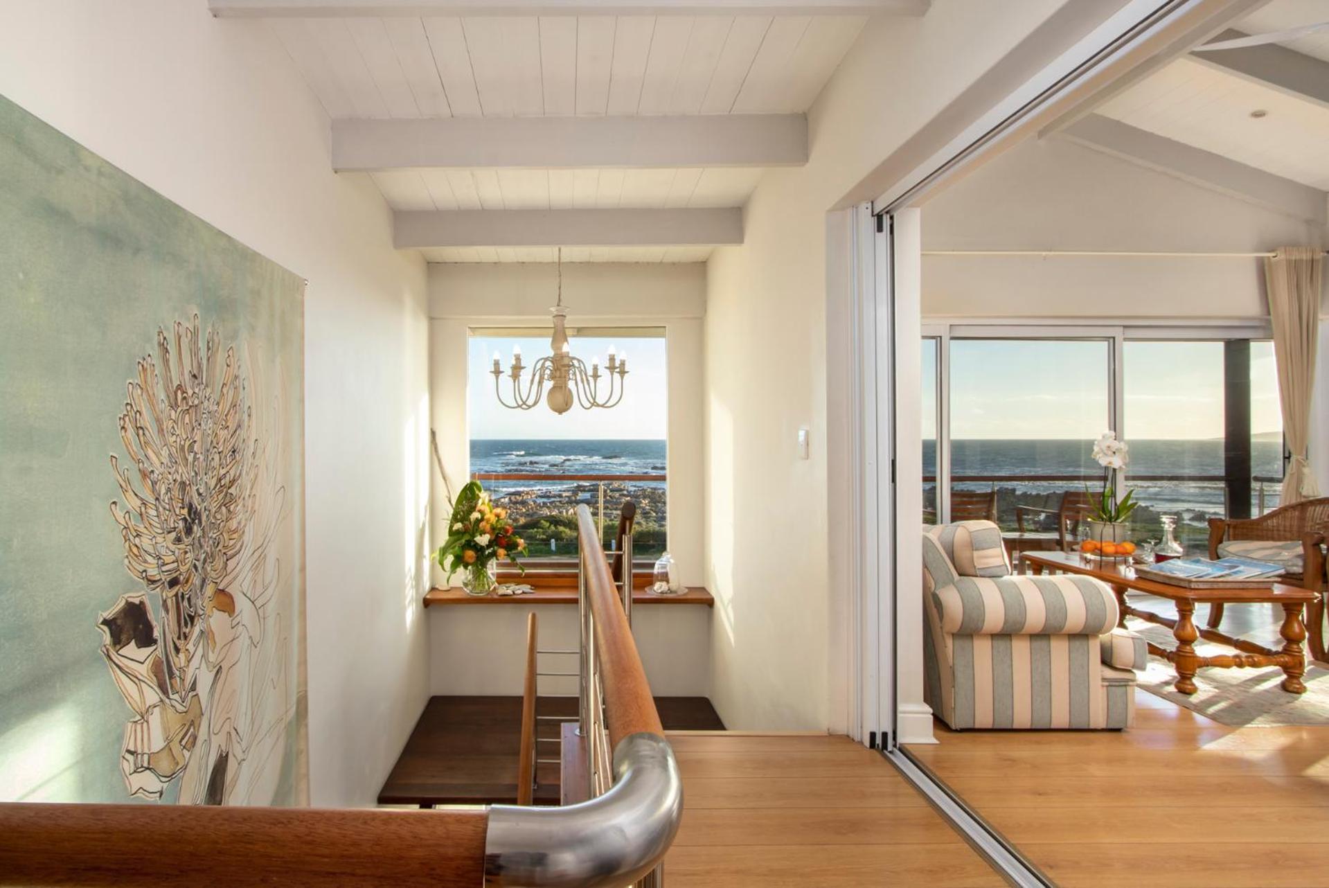 138 Marine Beachfront Guesthouse Hermanus Exterior photo