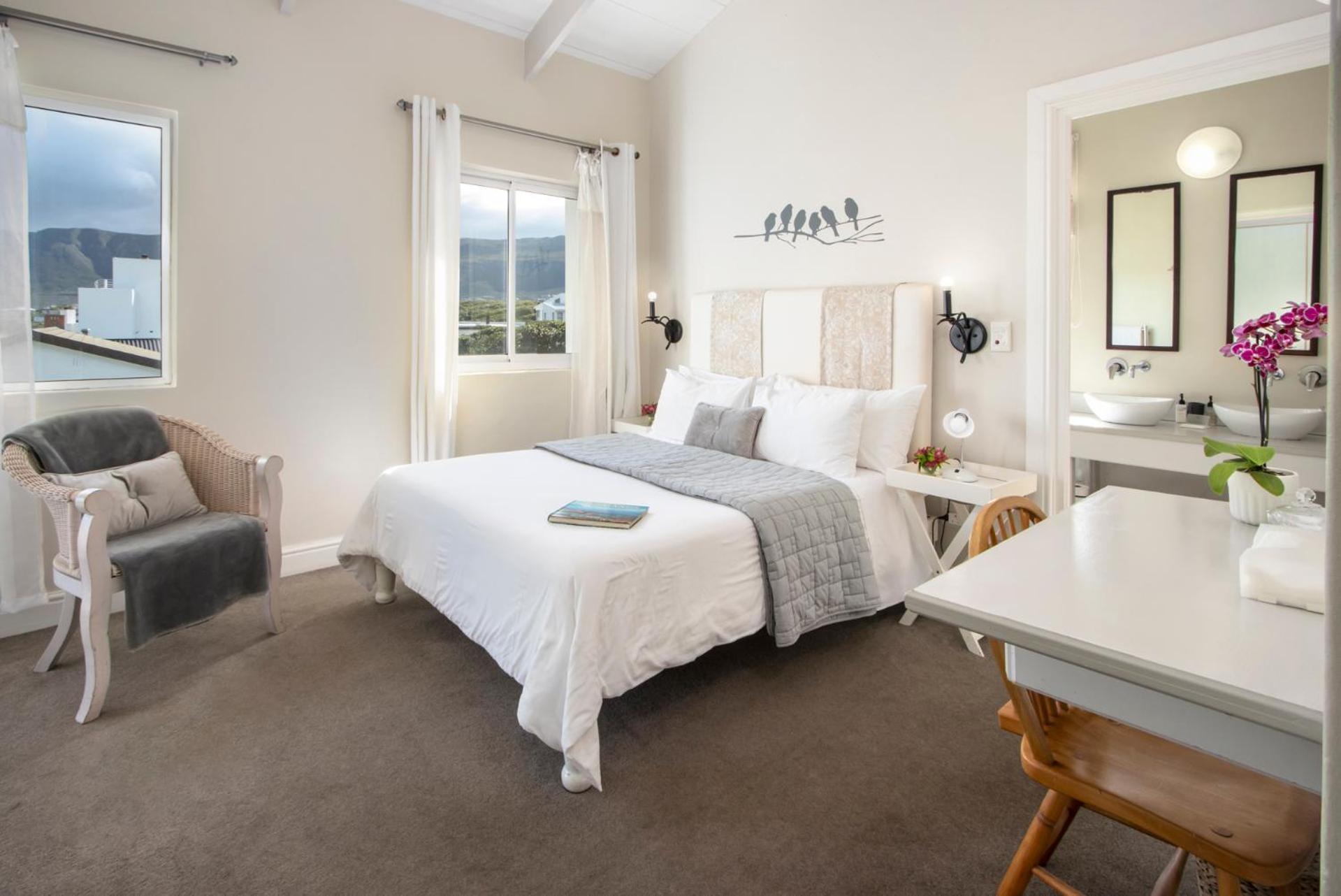 138 Marine Beachfront Guesthouse Hermanus Exterior photo