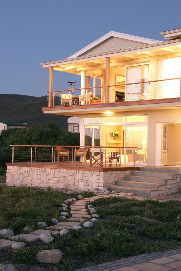 138 Marine Beachfront Guesthouse Hermanus Exterior photo